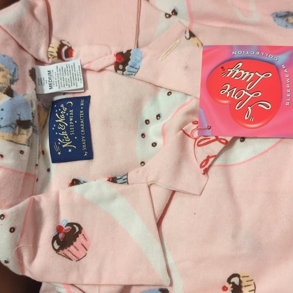 Vintage I Love Lucy pajamas w/slippers
